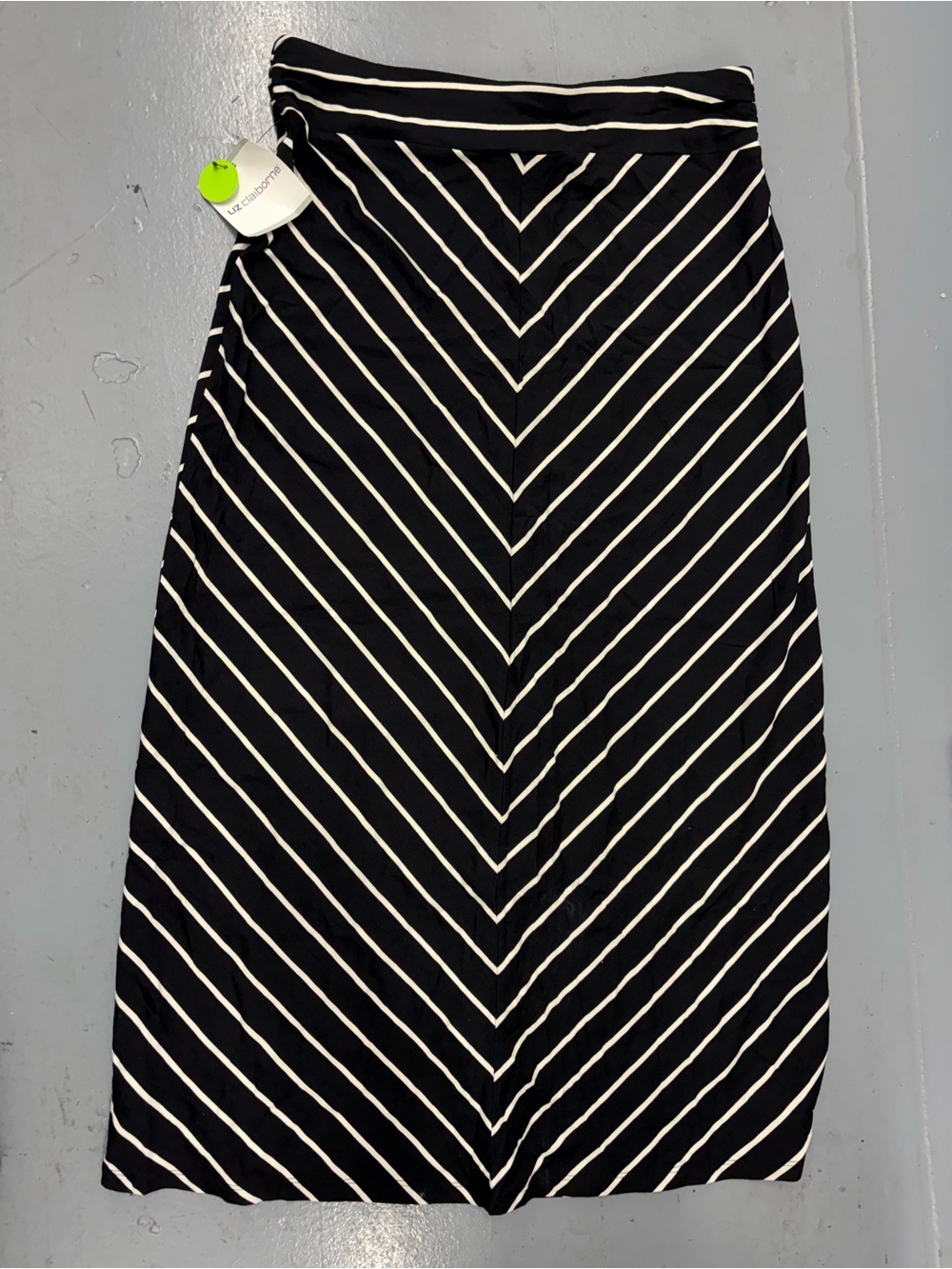 Liz Claiborne Black and White Chevron Maxi Skirt